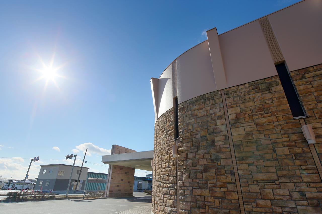 Hotel Grand Plaza Urashima Kurihara Exteriör bild