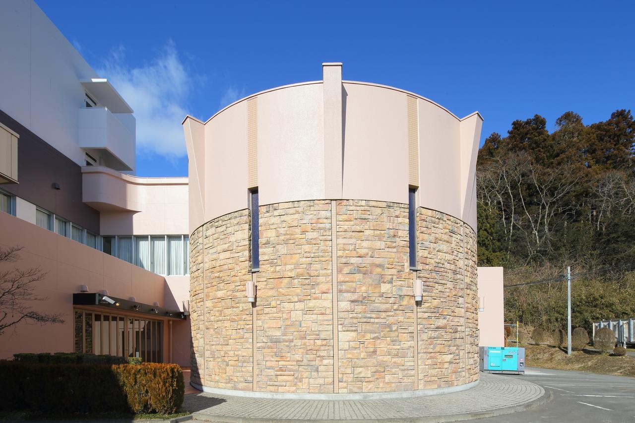 Hotel Grand Plaza Urashima Kurihara Exteriör bild